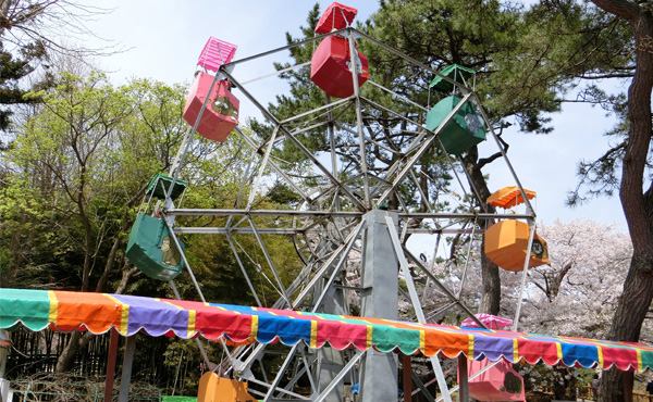 『函館公園こどものくに』の観覧車